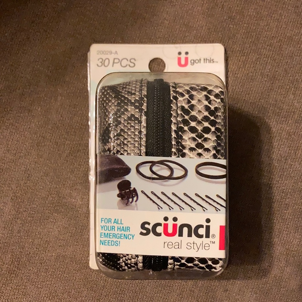 ⚜️Scunci Emergency Hair Kit!